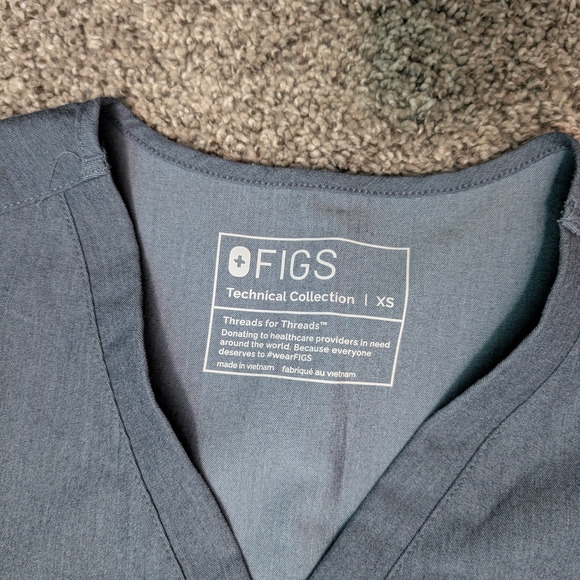 Figs Technical Collection Blue/Gray Top - Picture 3 of 10